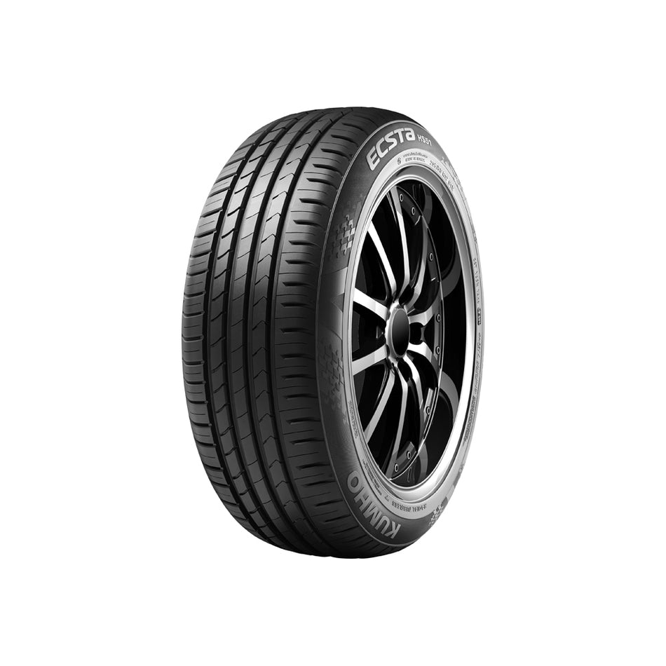 Kumho Ecsta HS51